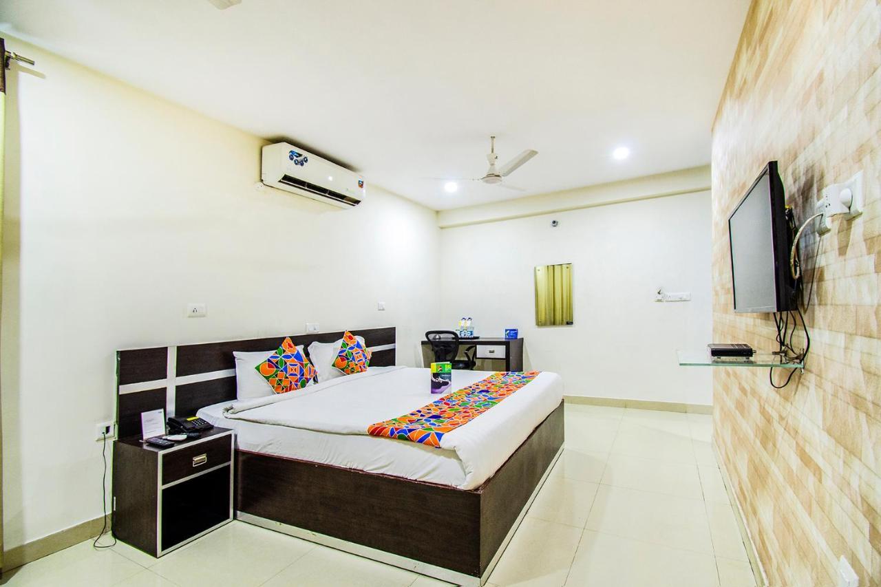 Fabhotel Pride Inn - Nr Tcs Deccan Park, Hitech City Хидерабад Екстериор снимка
