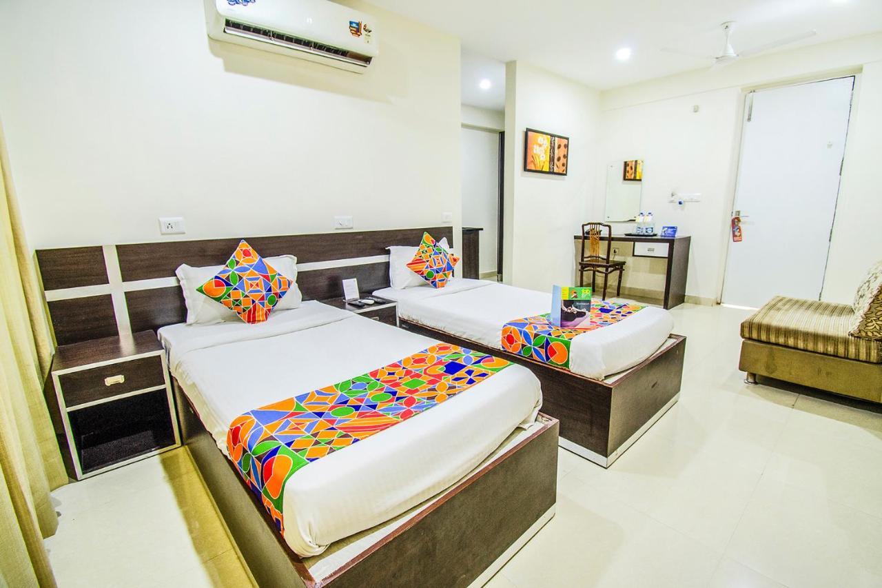 Fabhotel Pride Inn - Nr Tcs Deccan Park, Hitech City Хидерабад Екстериор снимка
